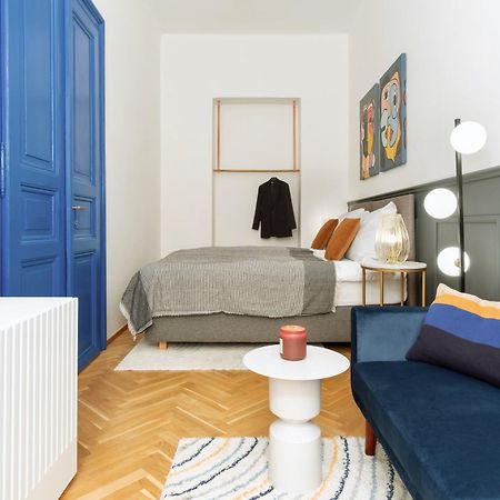 Stru House By Prague Days - Luxurious Apartments Next To National Theatre Praga Exterior foto