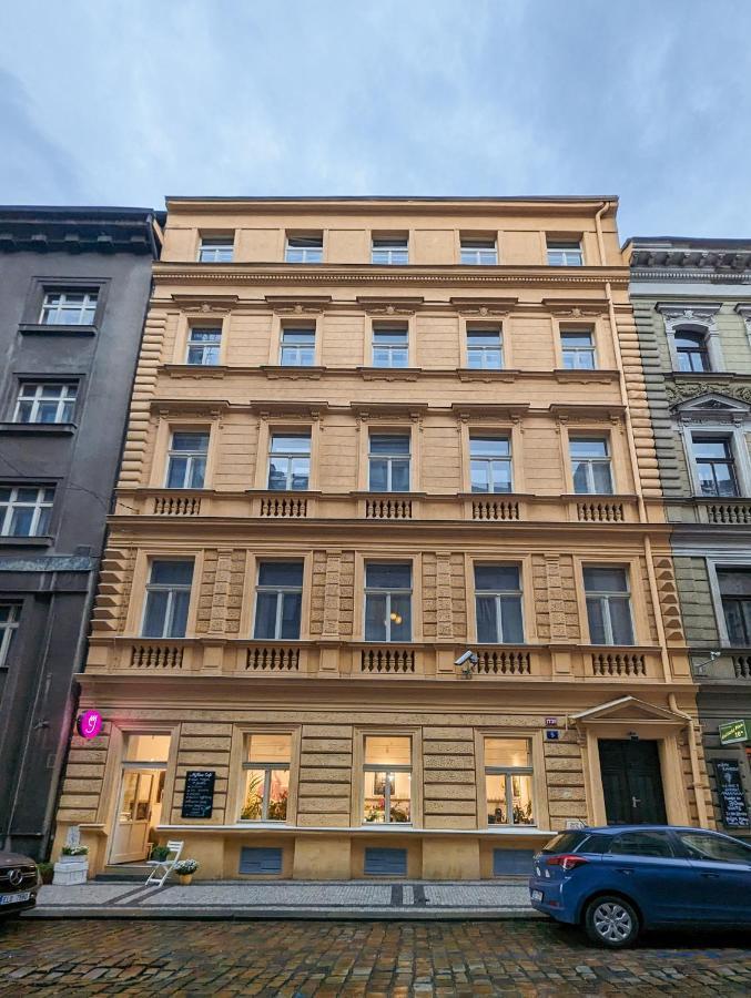 Stru House By Prague Days - Luxurious Apartments Next To National Theatre Praga Exterior foto
